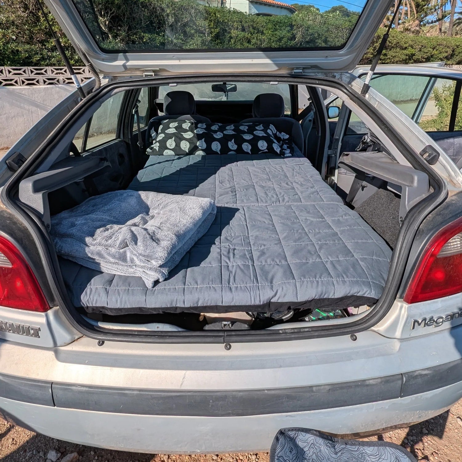 Kit camper Garbí: camperiza tu coche este fin de semana
